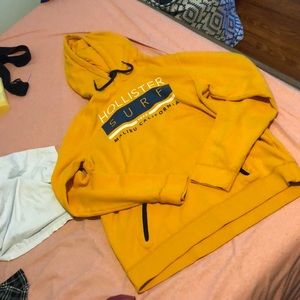 Hollister hoodie!